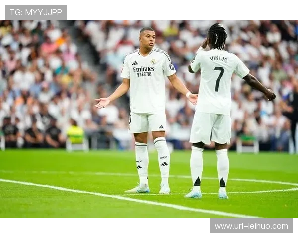 皇马锋线人才拥挤，阿隆索如何平衡姆巴佩、维尼修斯等球星成甜蜜烦恼